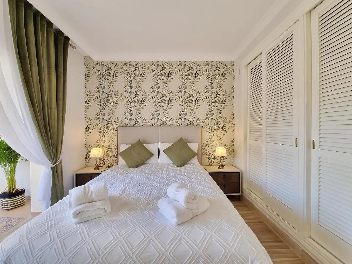Luxury Hacienda Playa Apartment Marbella