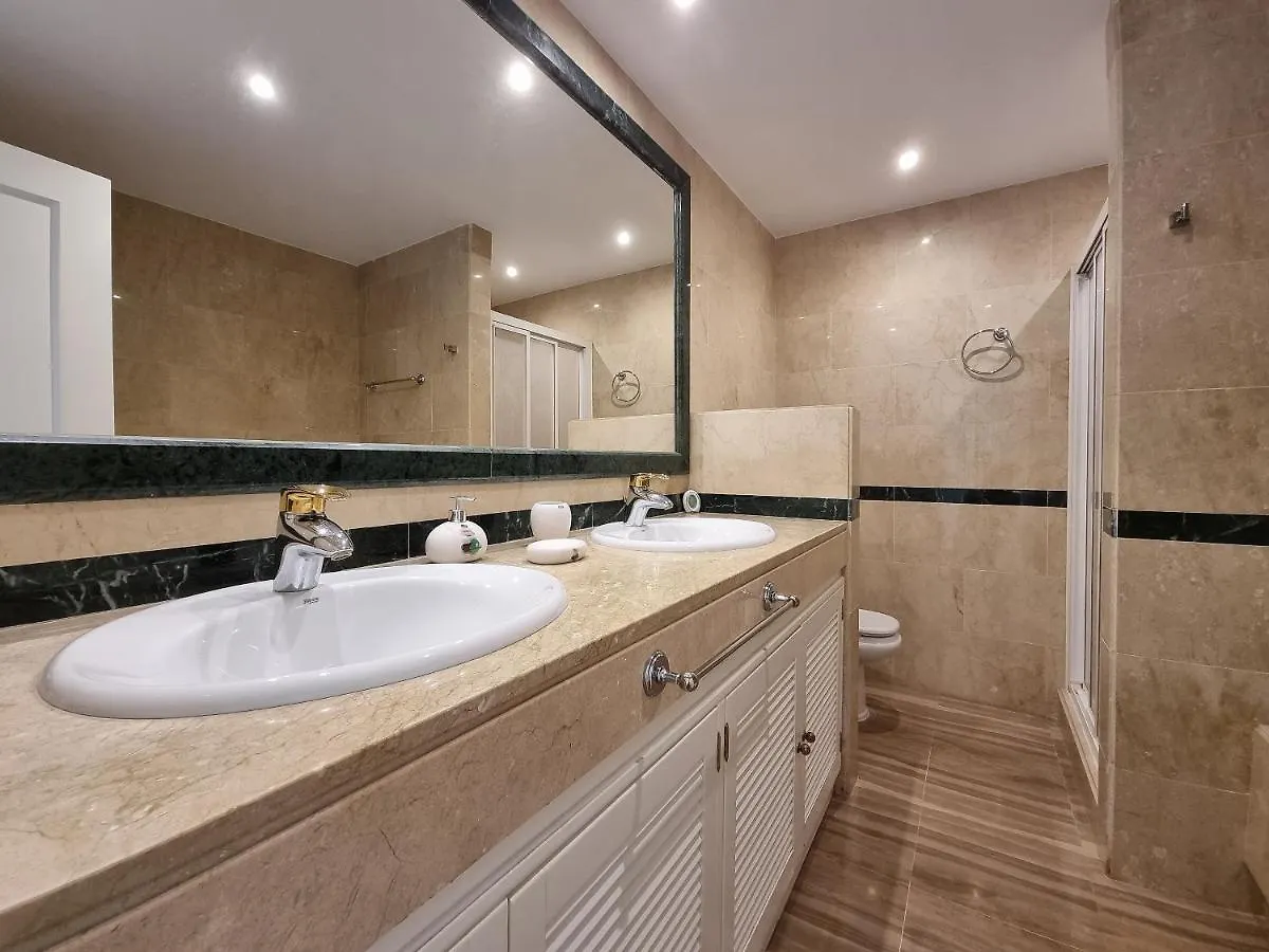 Luxury Hacienda Playa Apartment Marbella